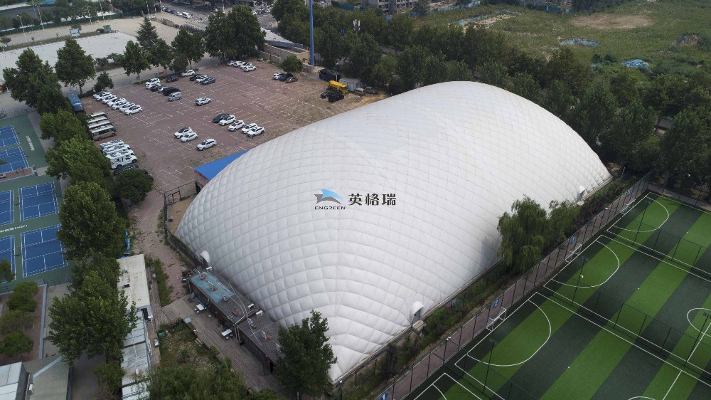 安裝應(yīng)急照明系統(tǒng)對于氣膜羽毛球館的日常運營有何影響？